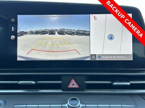 Used 2024 Hyundai Elantra SEL image 8