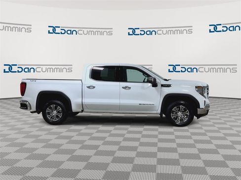 Used 2024 GMC Sierra 1500 SLT image 9