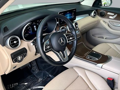Used 2020 Mercedes-Benz GLC 300 image 16
