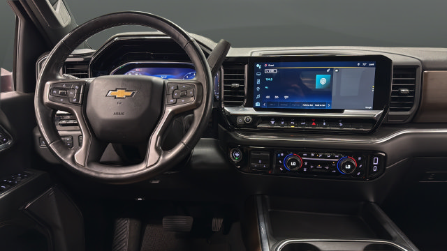 Used 2024 Chevrolet Silverado 3500 High Country w/ High Country Premium Package AWD/4WD image 11