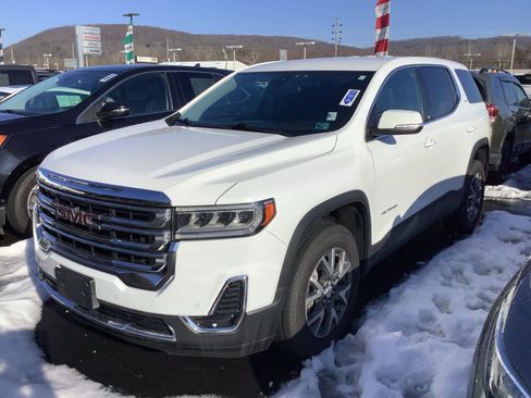 Used 2023 GMC Acadia SLE image 4