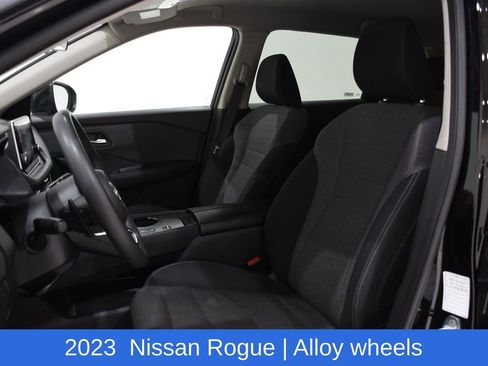 Used 2023 Nissan Rogue SV image 22