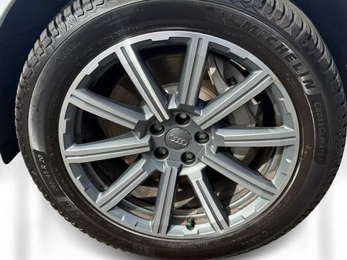 Used 2019 Audi Q7 3.0T Premium Plus w/ Premium Plus Package AWD/4WD image 9