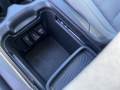 Used 2018 Honda CR-V EX image 45