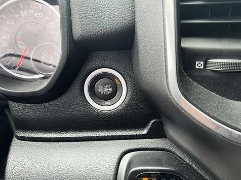 Used 2023 RAM 1500 Big Horn AWD/4WD image 19