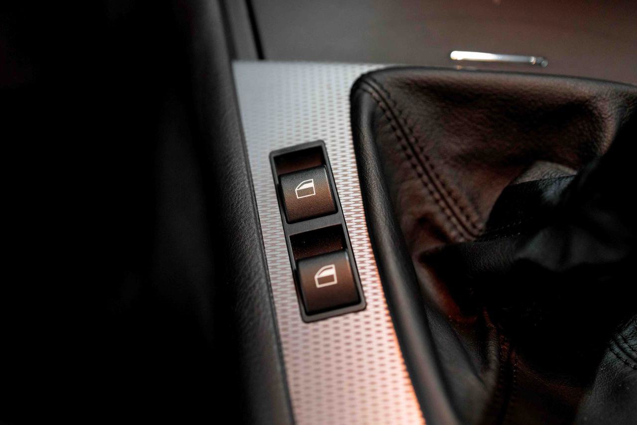 Used 2006 BMW M3 Coupe RWD image 48