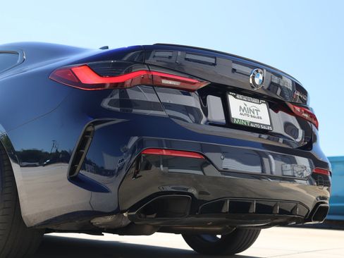 Used 2022 BMW M440i Coupe RWD image 41