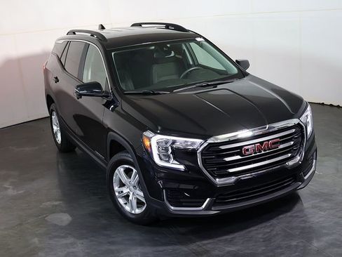 Used 2023 GMC Terrain SLE AWD/4WD image 7