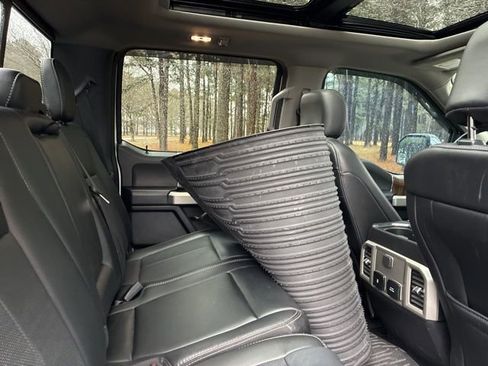 Used 2020 Ford F150 Lariat image 24