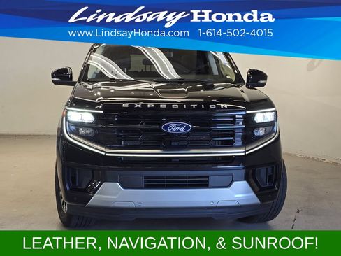 Used 2025 Ford Expedition Max Platinum AWD/4WD image 2