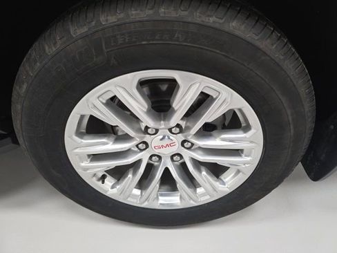 Certified 2022 GMC Yukon XL SLT w/ SLT Luxury Package image 24