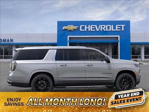 New 2026 Chevrolet Suburban Premier image 5
