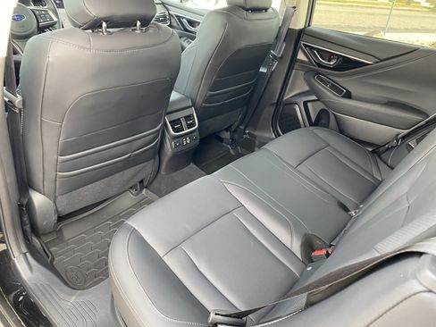 Used 2025 Subaru Outback Limited image 19