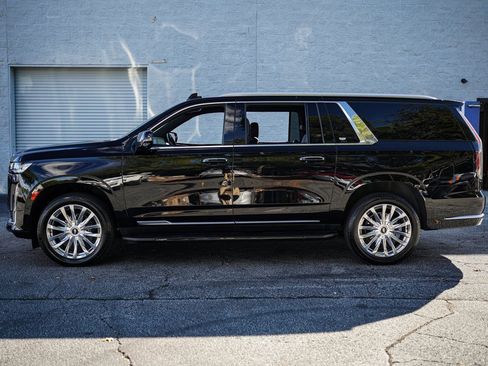 Used 2022 Cadillac Escalade ESV Luxury image 7