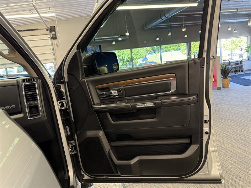 Used 2013 RAM 1500 Laramie w/ Convenience Group AWD/4WD image 7