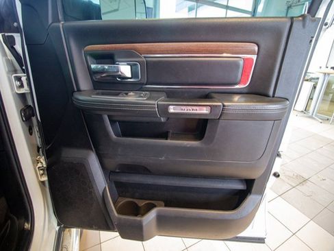 Used 2016 RAM 1500 Laramie image 10