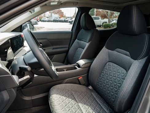 New 2026 Nissan Kicks SV w/ SV Premium Package image 19