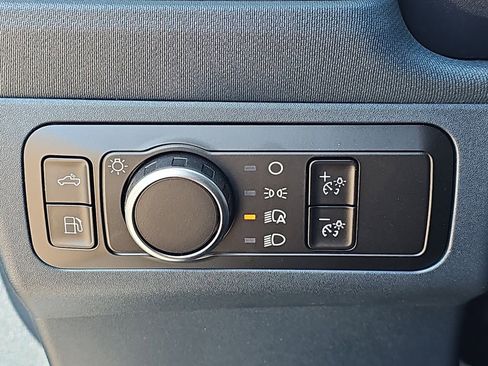 Used 2025 Ford Maverick XLT image 25