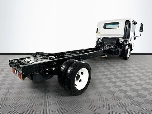 New 2026 Isuzu NPR RWD image 4