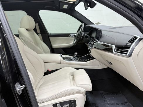 Used 2019 BMW X5 xDrive40i w/ Premium Package 2 image 26