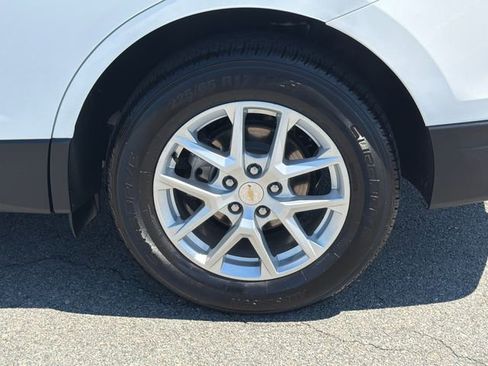 Used 2023 Chevrolet Equinox LT AWD/4WD image 19