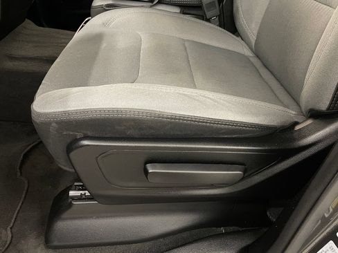 Used 2022 RAM 1500 Big Horn RWD image 21