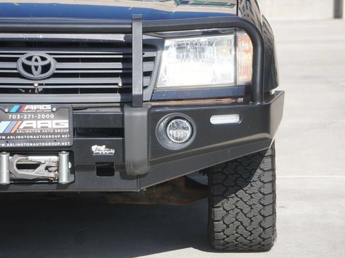Used 2004 Toyota Land Cruiser AWD/4WD image 29