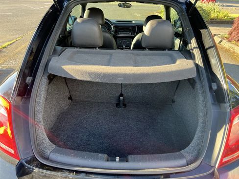 Used 2012 Volkswagen Beetle 2.5 FWD image 24