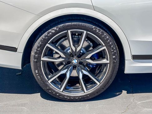 Used 2019 BMW X7 xDrive40i w/ Dynamic Handling Package AWD/4WD image 10