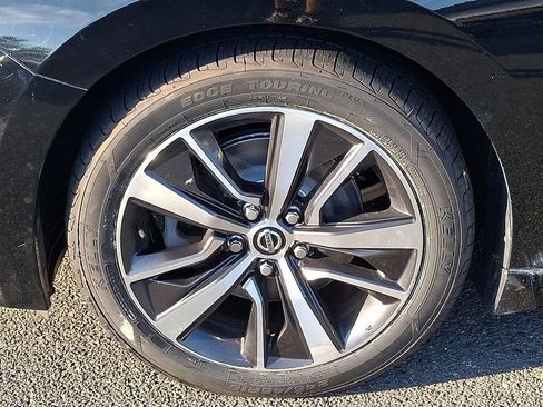 Used 2020 Nissan Maxima 3.5 SL w/ Floor Mat Group FWD image 8