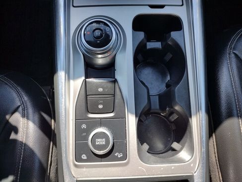 Used 2020 Ford Explorer XLT w/ Equipment Group 202A image 24