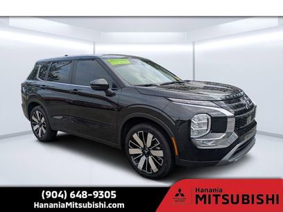 Used 2025 Mitsubishi Outlander SE