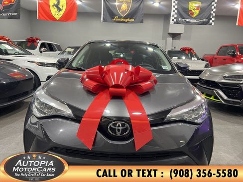 Used 2022 Toyota C-HR Nightshade FWD image 9