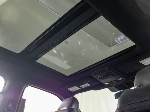 Used 2019 Ford F150 Raptor w/ Equipment Group 802A Luxury image 29