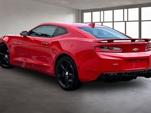 Used 2017 Chevrolet Camaro SS RWD image 12