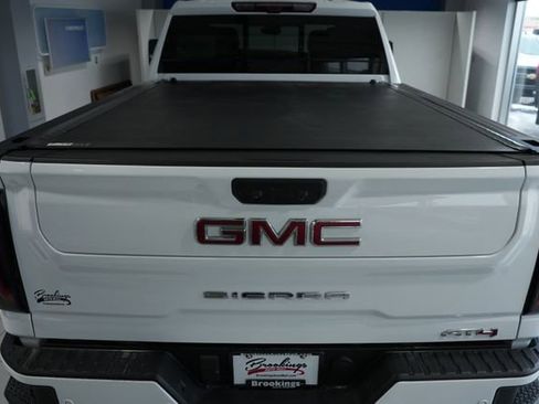 Used 2024 GMC Sierra 3500 AT4 w/ AT4 Premium Plus Package image 9