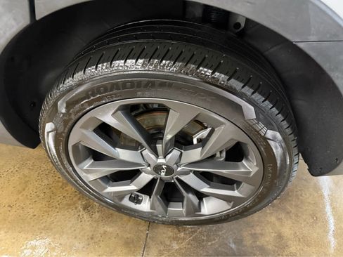 Used 2023 Kia Sorento X-Line EX image 35