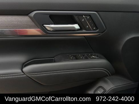 New 2026 GMC Terrain Denali w/ LPO, Floor Liner Package AWD/4WD image 21