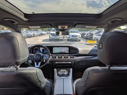 Used 2022 Mercedes-Benz GLS 450 4MATIC image 45