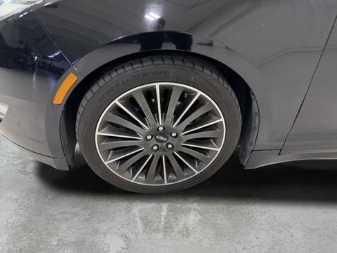 Used 2016 Lincoln MKZ w/ Equipment Group 300A Reserve FWD image 15