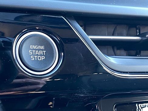 New 2026 Kia Seltos S image 17