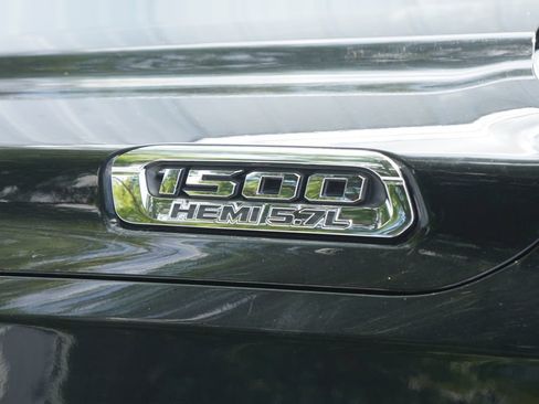 Used 2019 RAM 1500 Big Horn AWD/4WD image 10