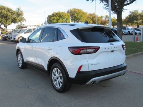 Used 2023 Ford Escape Active image 8