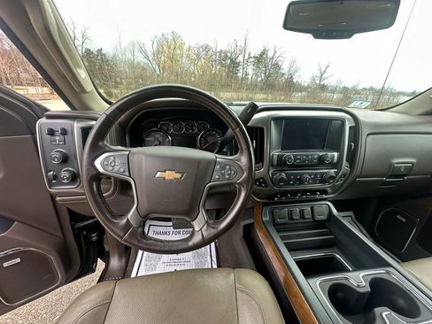 Used 2019 Chevrolet Silverado 2500 LTZ w/ Duramax Plus Package AWD/4WD image 18