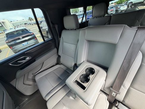 Used 2024 Chevrolet Suburban LT AWD/4WD image 16