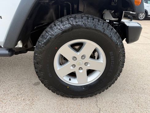 Used 2012 Jeep Wrangler Sport image 11