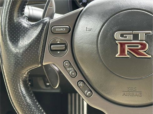 Used 2015 Nissan GT-R Premium AWD/4WD image 20