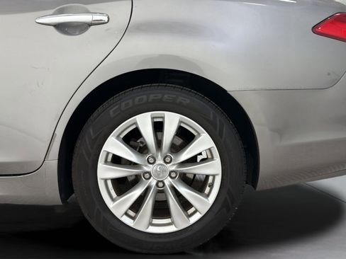 Used 2011 INFINITI M37 w/ Premium Pkg RWD image 37