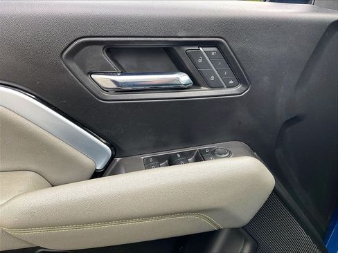 Used 2023 Chevrolet Colorado ZR2 w/ ZR2 Convenience Package III AWD/4WD image 38