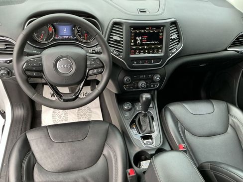 Used 2023 Jeep Cherokee Altitude Lux image 10